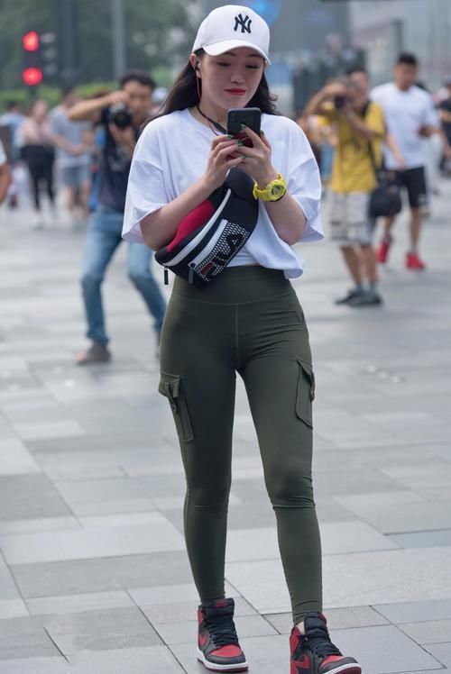 小姐姐|酷酷的健身女孩,哪怕不是美女也一样很迷人