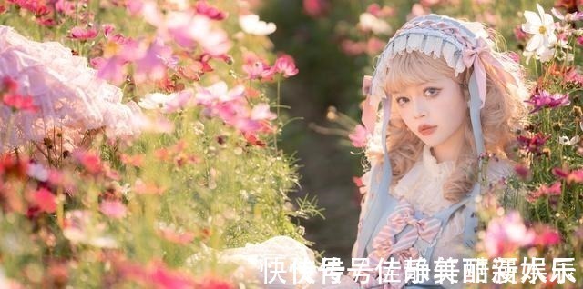 菱花镜@七言绝句千树梨花消夜白,高山覆玉岁寒心