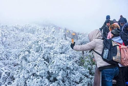 冰与雪是这个冬天最好的礼物-南方的雪乡云冰山