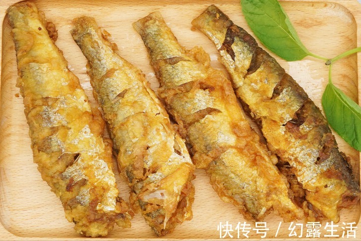 黄鱼|炸小黄鱼，别只会加面粉，多放这2样，出锅又酥又脆，凉了也不硬