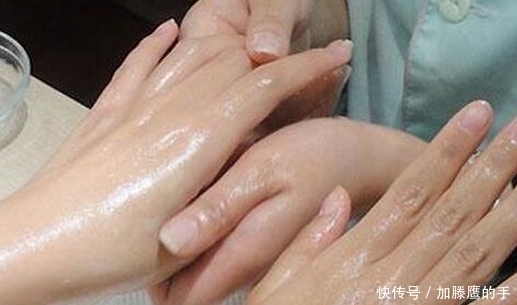 手部粗糙还干裂?教你个土方法,7天小手变的如同婴儿般肌肤