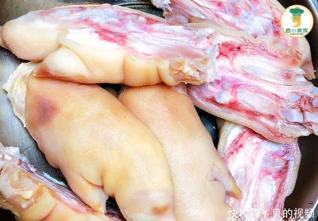 做酱猪蹄,只放八角香叶可不行!牢记“2要点”,软糯浓香酱味足