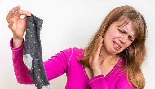 内裤|男性的袜子和内裤，能一起洗吗，女性的呢一些注意事项要知道