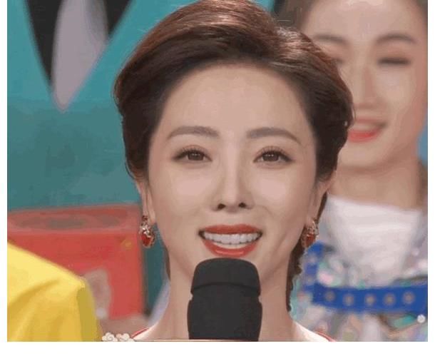 央視春晚主持人在忙啥？馬凡舒參與冬奧會轉(zhuǎn)播，撒貝寧擔任火炬手