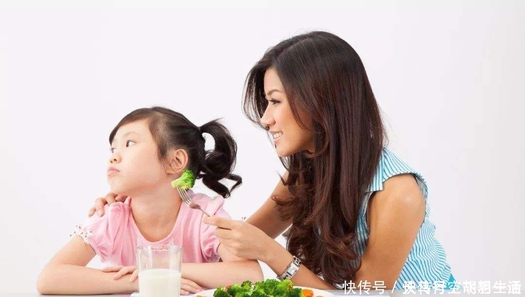 食积|黄芪与鸡内金一起，健脾又消食，家中有老人和小孩者，不妨常备