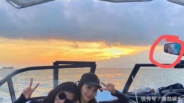 黄旭熙|《奔跑吧》暖男黄旭熙!节目外帮baby辟谣,节目中帮baby化解尴尬