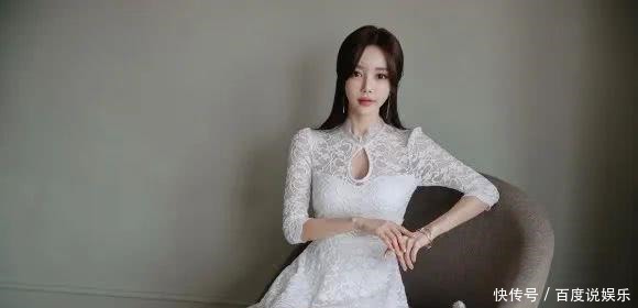 卷叶|美女鉴赏:苔丝风铃卷叶纯色幽雅小洋裙