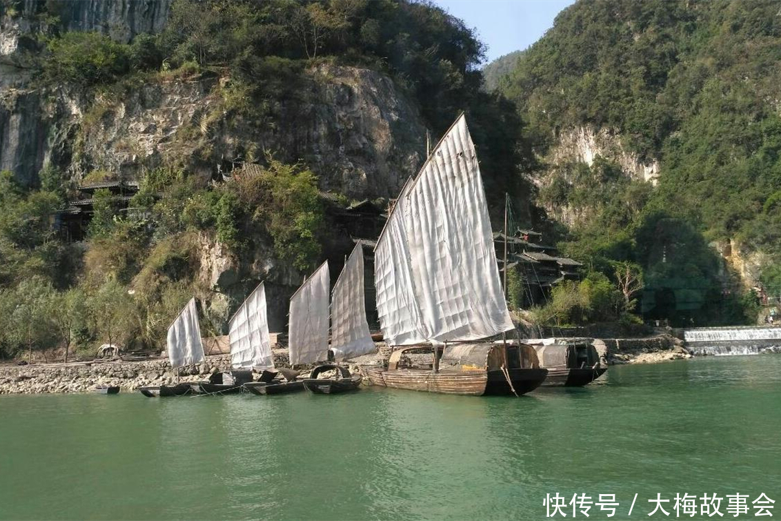 首诗#刘禹锡被贬10年后作首诗,句句忧愁成经典,被王安石刘伯温借用