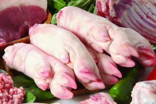 买猪蹄，挑肥的还是瘦的好？牢记这1句顺口溜，下回别再买错