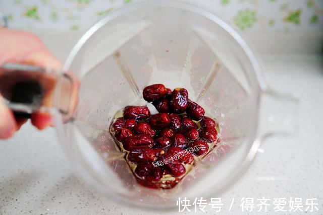 灰枣|六个鸡蛋外加二两红枣，网红枣糕教你在家做起来，制作简单零失败