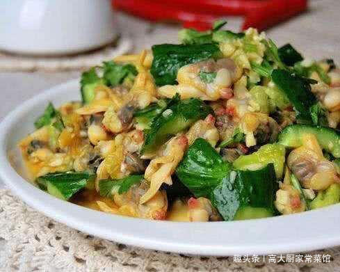 几道家常菜,爽口不油腻,做法也简单,好吃下饭,两碗米饭没问题