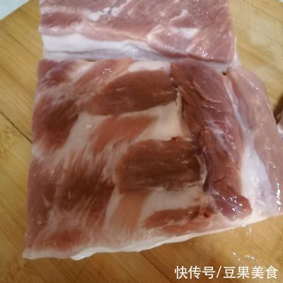 绵白糖|我这样做梅菜扣肉，家人都爱吃