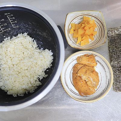 沙拉酱|鸡肉萝卜紫菜包饭