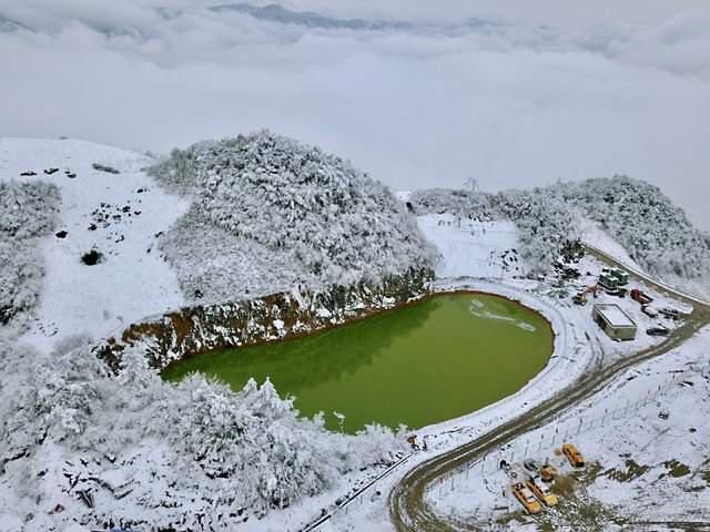 真面目|宛如仙境的千古名山 ，坐落在神秘的北纬30°，却从未露过真面目