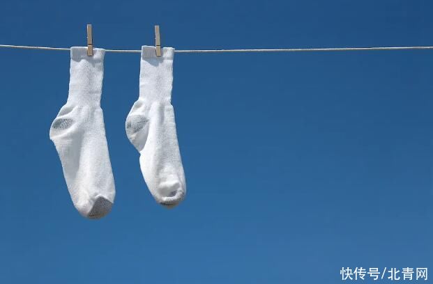 你的枕头、床垫、毛巾......竟然这么脏！该多久换一次？看完再也不敢懒了