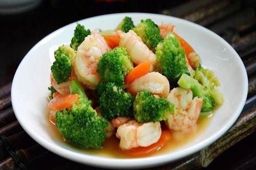 海鲜菇|坐月子别只吃鸡蛋小米粥,8道菜要多吃,营养防便秘,好吃不长肉