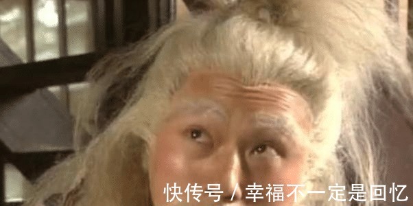 古墓派！老顽童为什么对小龙女这么好原因有两点，其实金庸早有暗示