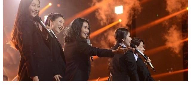出现又离开|真心换真心，那英的“小二班”可不一般