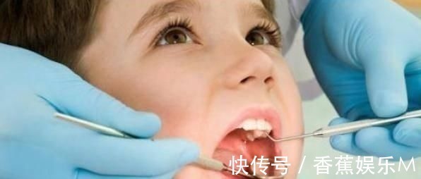 宝爸|2岁孩子满嘴“小黑牙”，医生不是因为糖，是父母的无知