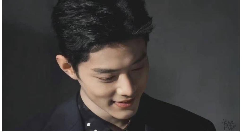 肖战登上报纸,板块超大!四个字说明一切,品牌方再现霸气地广