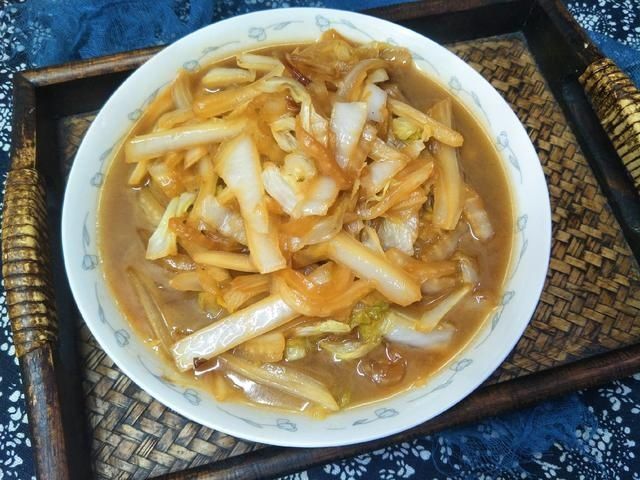 白糖|炒醋溜白菜时,记住“3种调料”顺序,白菜清脆爽口,提味好吃