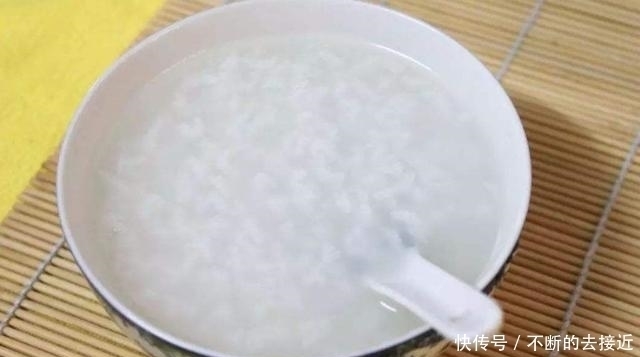 高亮|8月大宝宝因辅食中毒,除了没熟的食物外,这4类饮食误区高亮!