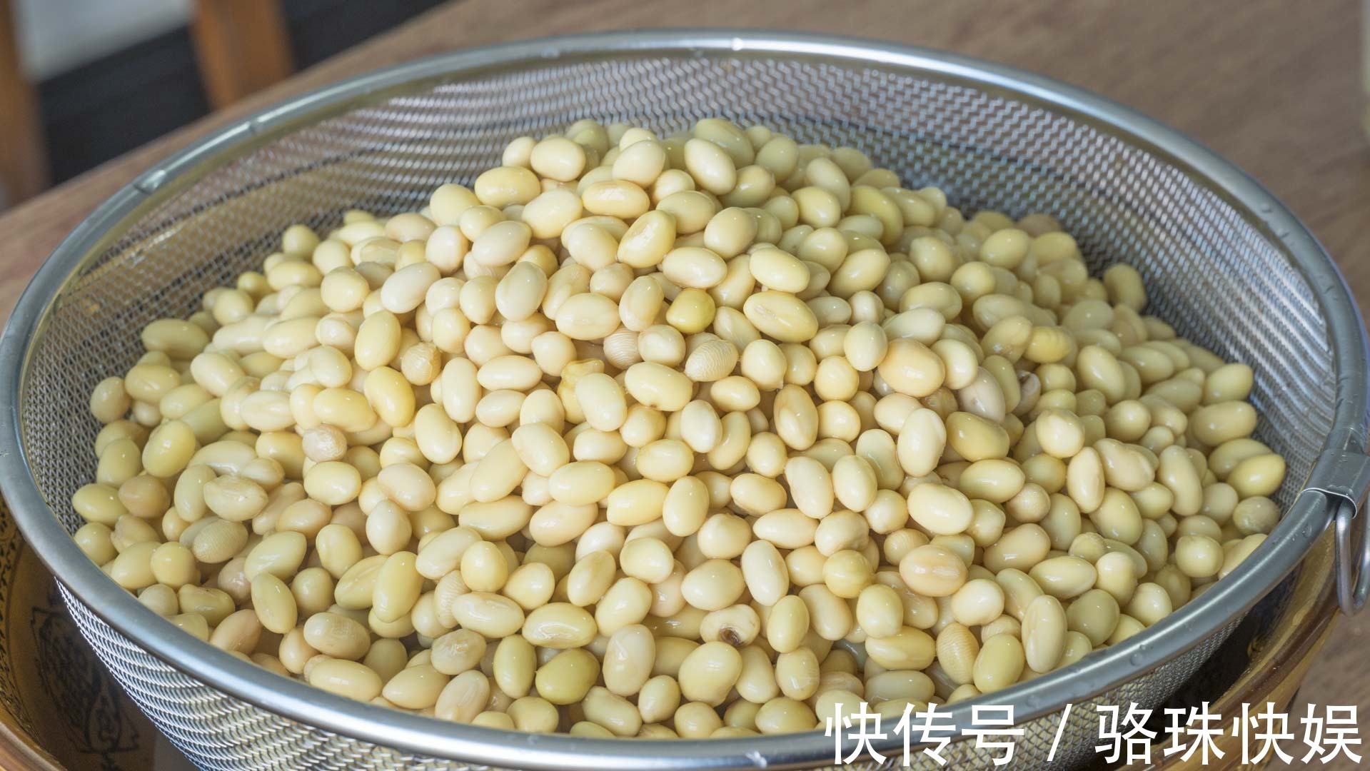 添加|在家做豆腐,2斤黄豆出8斤豆腐,健康零添加,做法简单又好吃