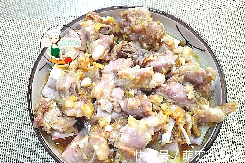 蒸排骨|入秋后,吃鸡鸭鱼肉不如吃它,40块钱一斤,鲜香营养,蒸着吃最香