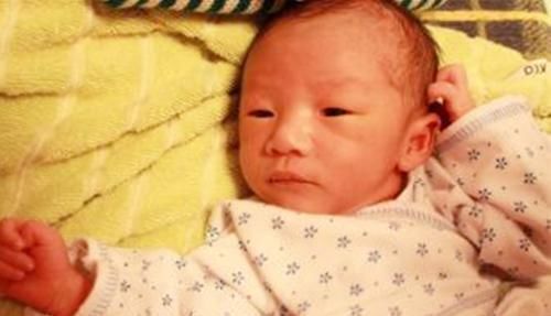 大眼|为生“大眼宝宝”,怀孕期间狂吃葡萄,孩子出生后宝妈扎心了