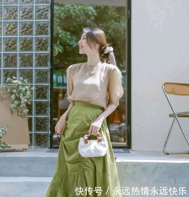 穿搭|想要穿出高级感，就不要胡乱搭配，尤其是服装的配色