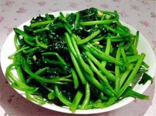 番薯叶|此野菜被人叫做“蔬菜皇后”，以前用来喂猪，现在价值很高