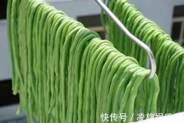 晾晒|晒干豆角，牢记别直接晒，80岁老奶奶教您一招，放一年也不坏