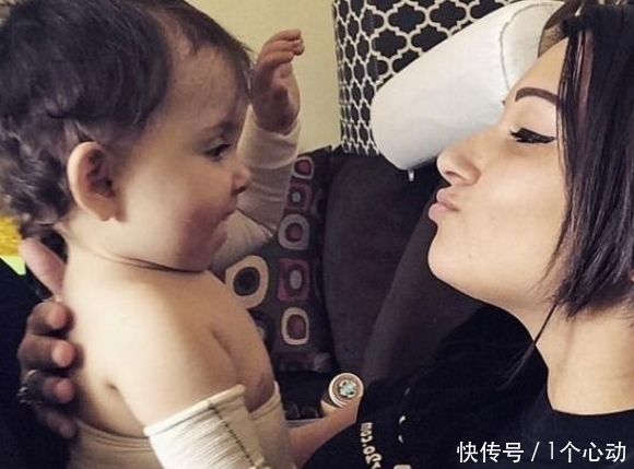 lily|3岁女孩患怪病,摸一下都有可能被杀,妈妈天天把她包成木乃伊