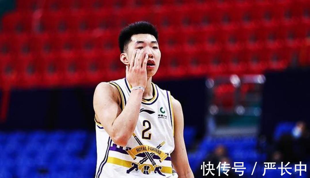 暴力犯规|CBA上演暴力犯规,廖三宁2根骨头被当众打断,114号裁判却无视!