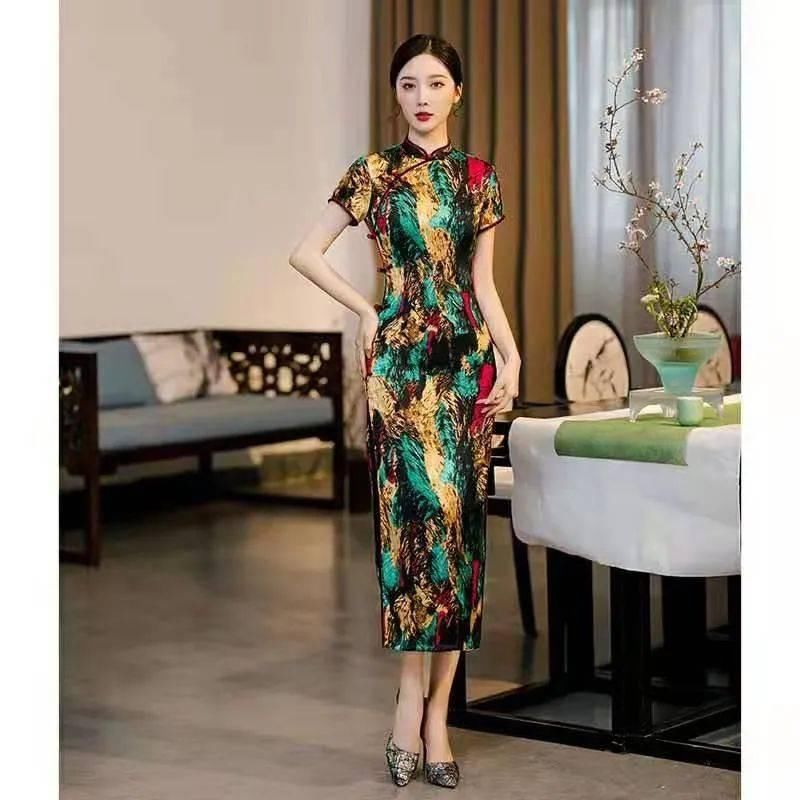 天生适合穿旗袍的女人，身上有3个“特点”