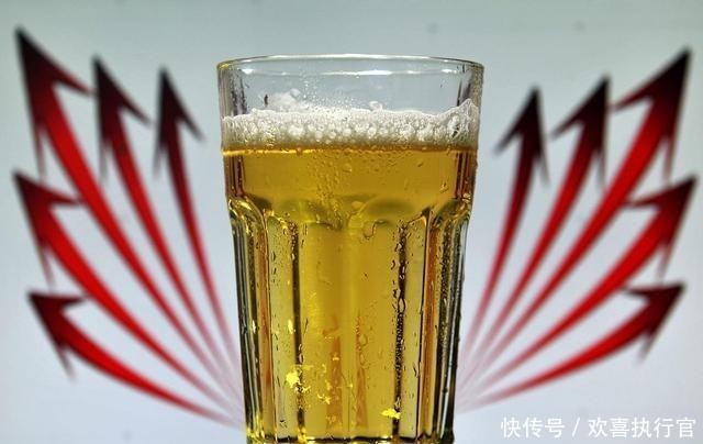 稳定|血压居高不下?告诫:4个“诱因”,请及时避开,血压或慢慢稳定