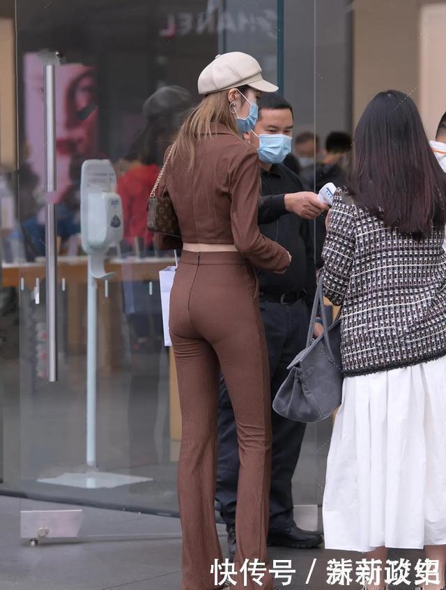 穿搭|腿粗无形如何穿?切忌强行追求修身,结果则是赔了夫人又折兵!