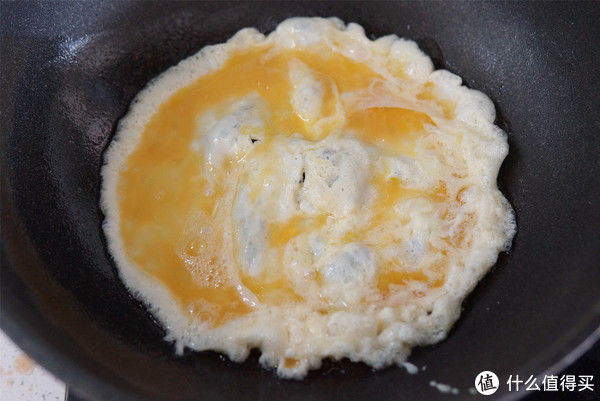 正当季|日常三餐 篇四十三：夏天，这野菜正当季，路边摘一把，回家与鸡蛋一起炒，真香啊