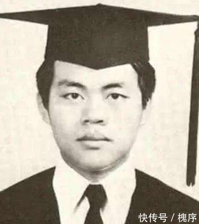 美协@老人沉迷画画40年,画到妻离子散,专家:作品没资格进美协