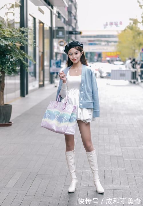 养生裙 冬日街头的裙装搭配绝对很特别,这几条保暖的养生裙,抓紧穿起来