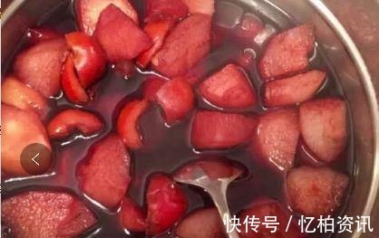 大肚子|苹果的新吃法，大肚子不鼓了，睡眠好了，女性不想一脸皱纹可试试