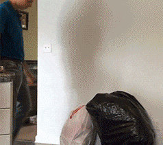 |搞笑GIF:太刺激了 有个这样的女朋友 身体真的受不了