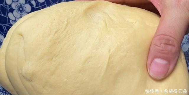 春天,教你在家炸油条,不放任何添加,蓬松酥脆,再也不用出去买!