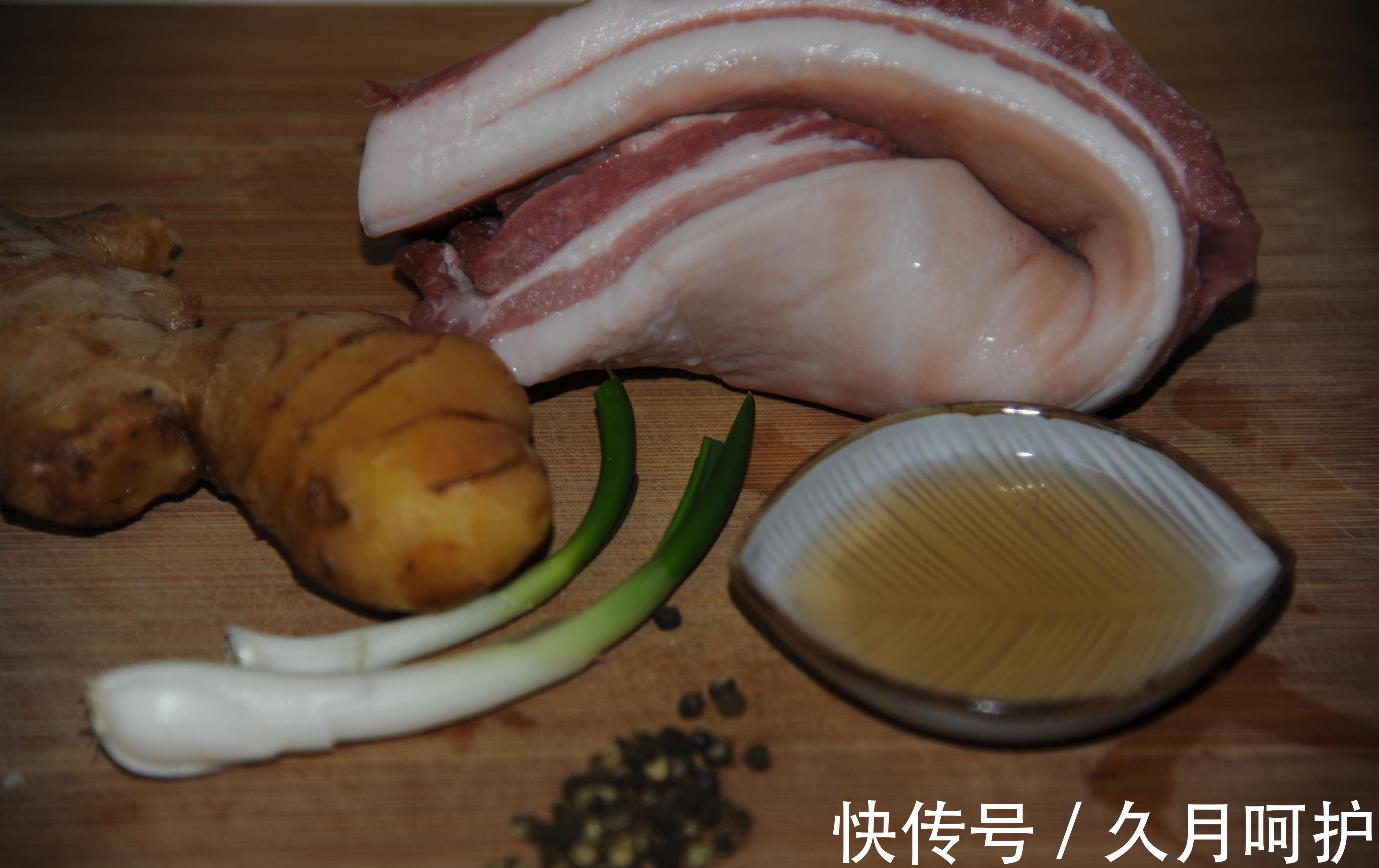 家常回锅五花肉,肥而不腻,解馋下饭,看着就有食欲