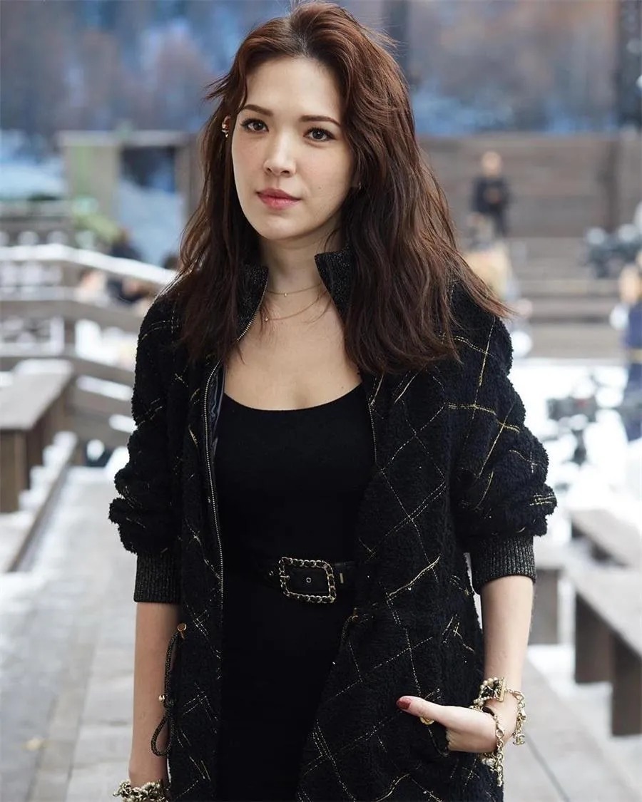 岳晓琳：圆脸、长脸、方形脸分别适合什么样的发型？