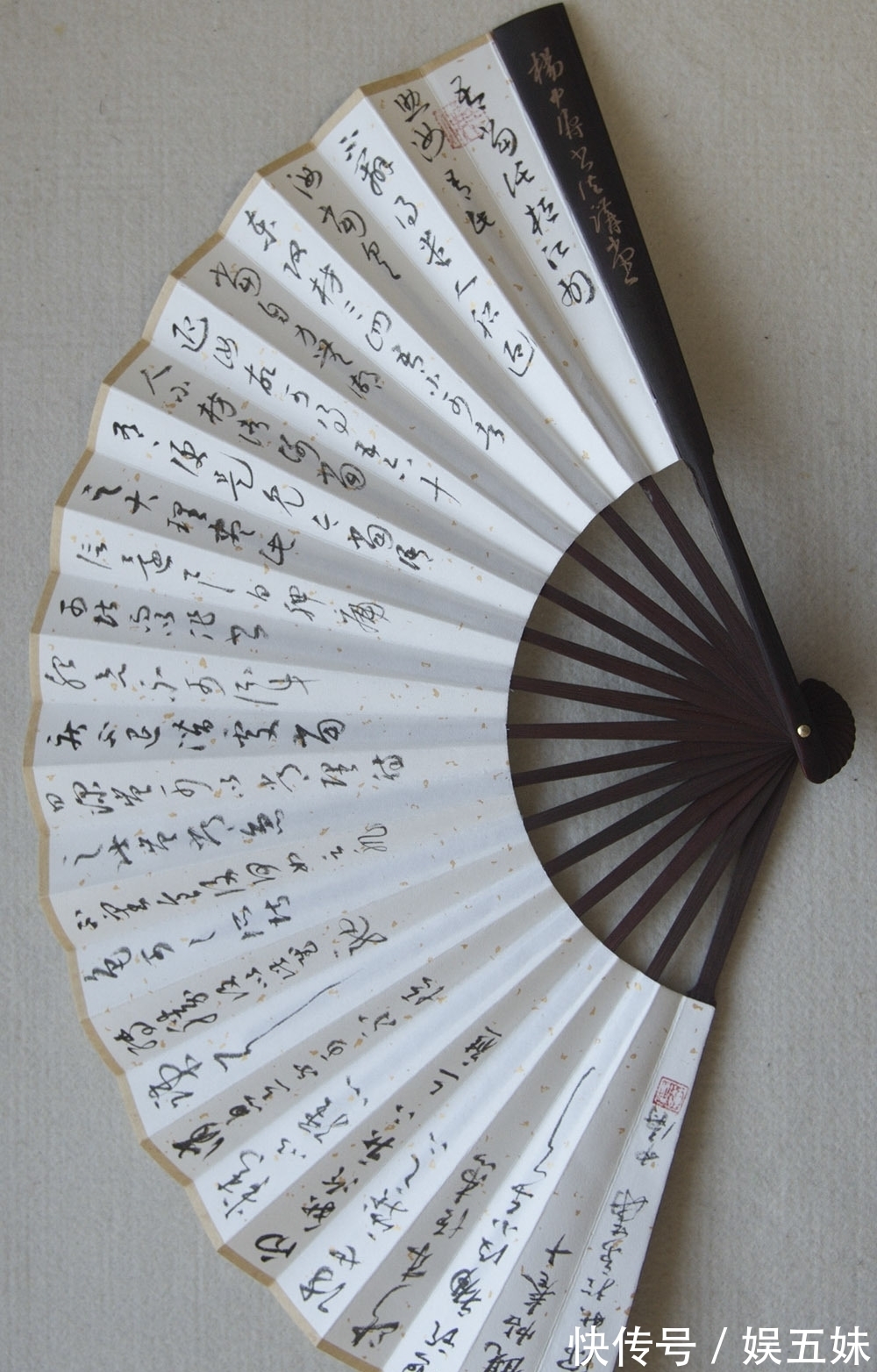 范本!已经同时购买了淳化阁帖和大观帖,优先选择哪个作为临写范本?