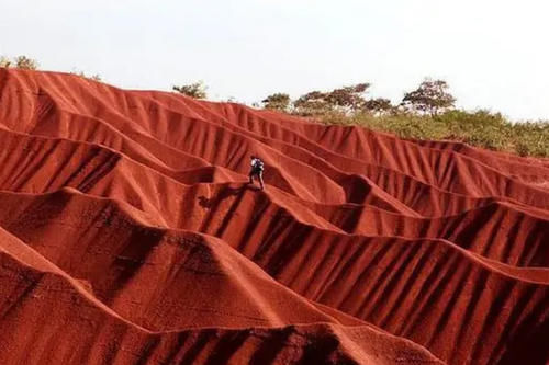 韶关“沙漠河”景观，政府筹资3000万建设，驴友绝佳的徒步露营地