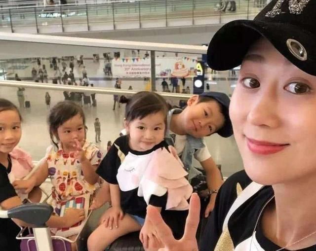 蒋丽莎|这女港星5年剖4胎,还学老外不坐月子,如今现状让人担心