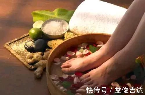 睡眠|有失眠症状的人,坚持每天做好五件事,帮你快速入睡,一觉到天亮