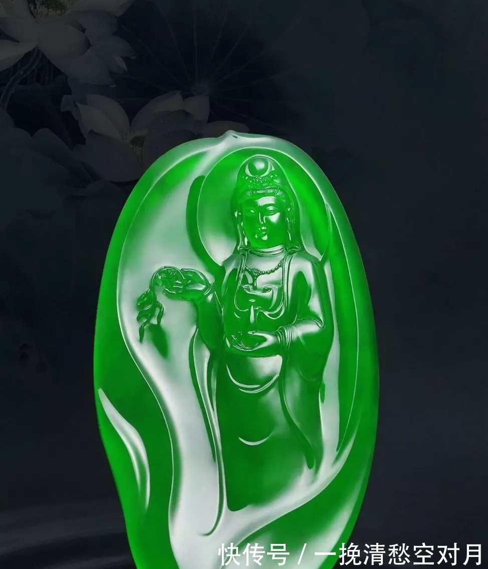 玉净瓶@绿得流油的帝王绿翡翠精品,谁不喜欢